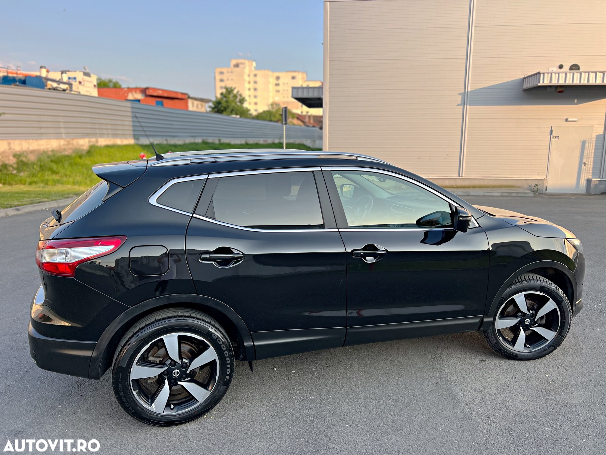 Nissan Qashqai 1.6 DCI TEKNA - 9
