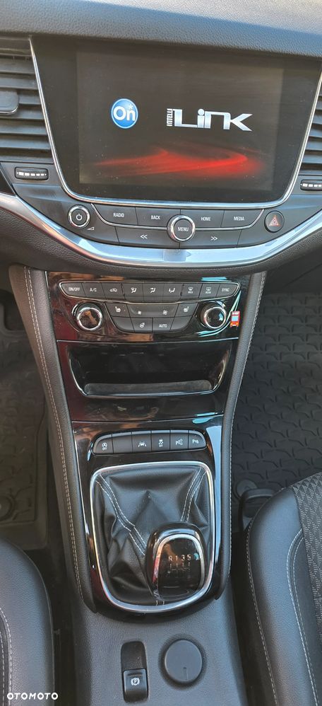 Opel Astra 1.4 Turbo Business - 15