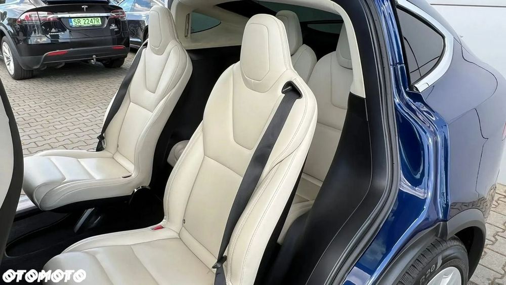 Tesla Model X Long Range Plus - 15
