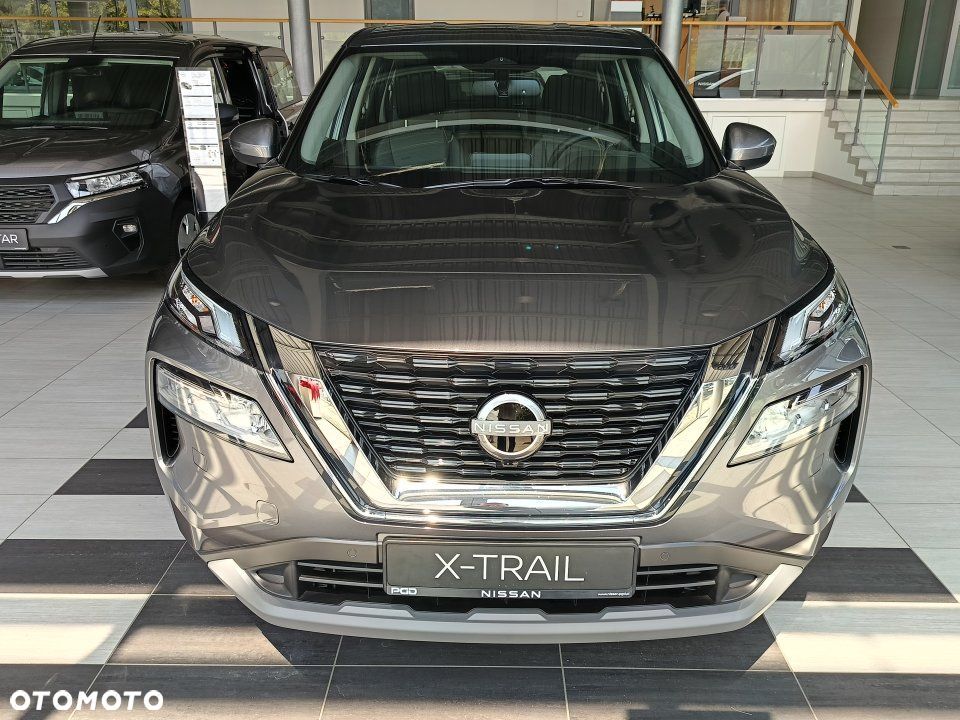 Nissan X-Trail - 2