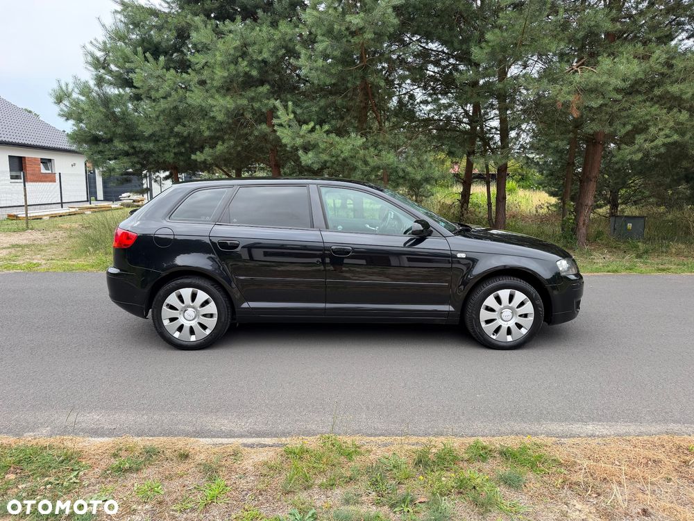 Audi A3 Sportback 2.0 TDI Ambiente S tronic - 9