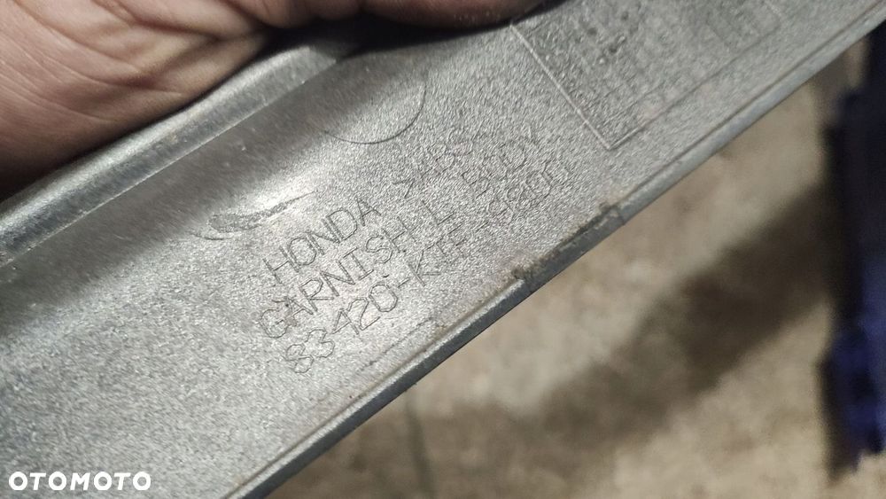 EU OSŁONA LISTWA LEWA HONDA SH 125 SH 150 09- - 3