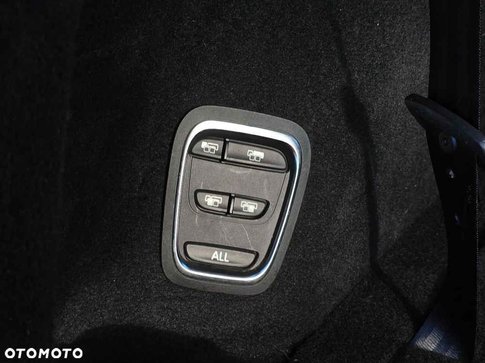 Renault Scenic 1.6 dCi Intens - 11