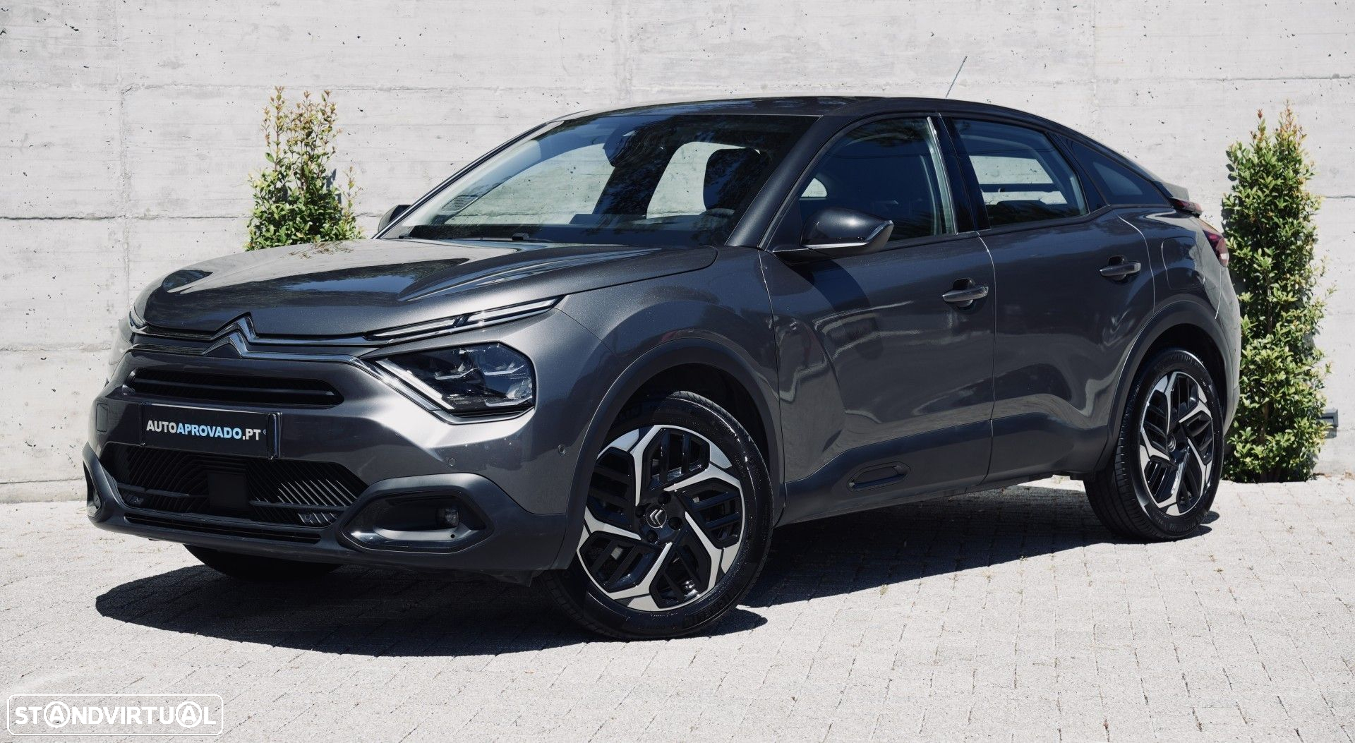 Citroën C4 1.2 PureTech Shine - 2