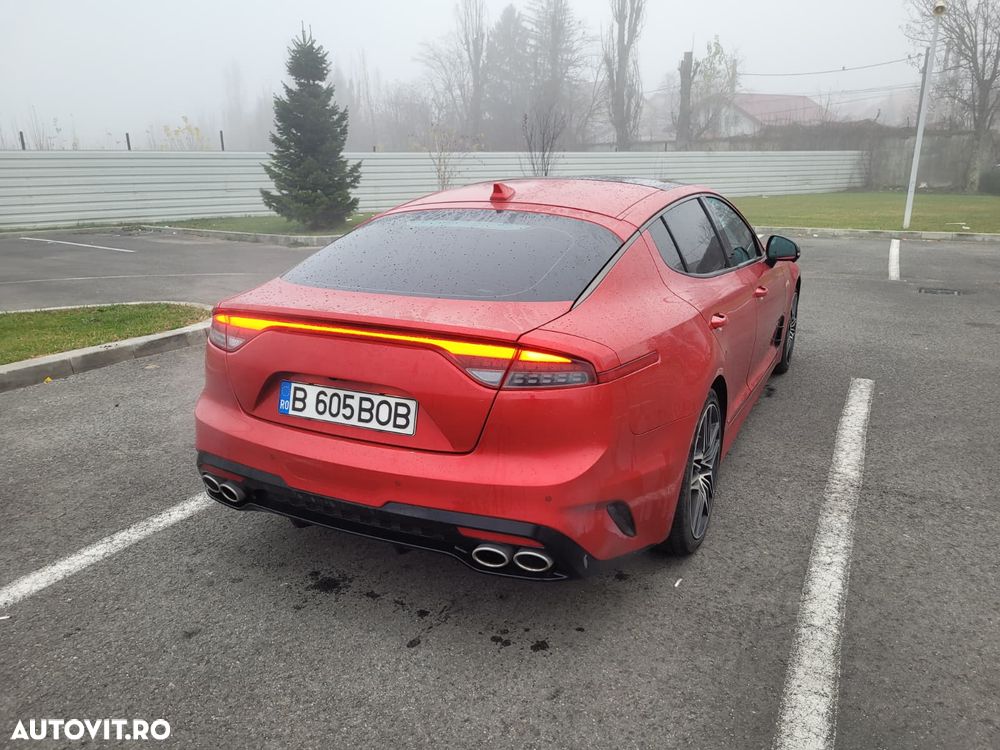 Kia Stinger - 4