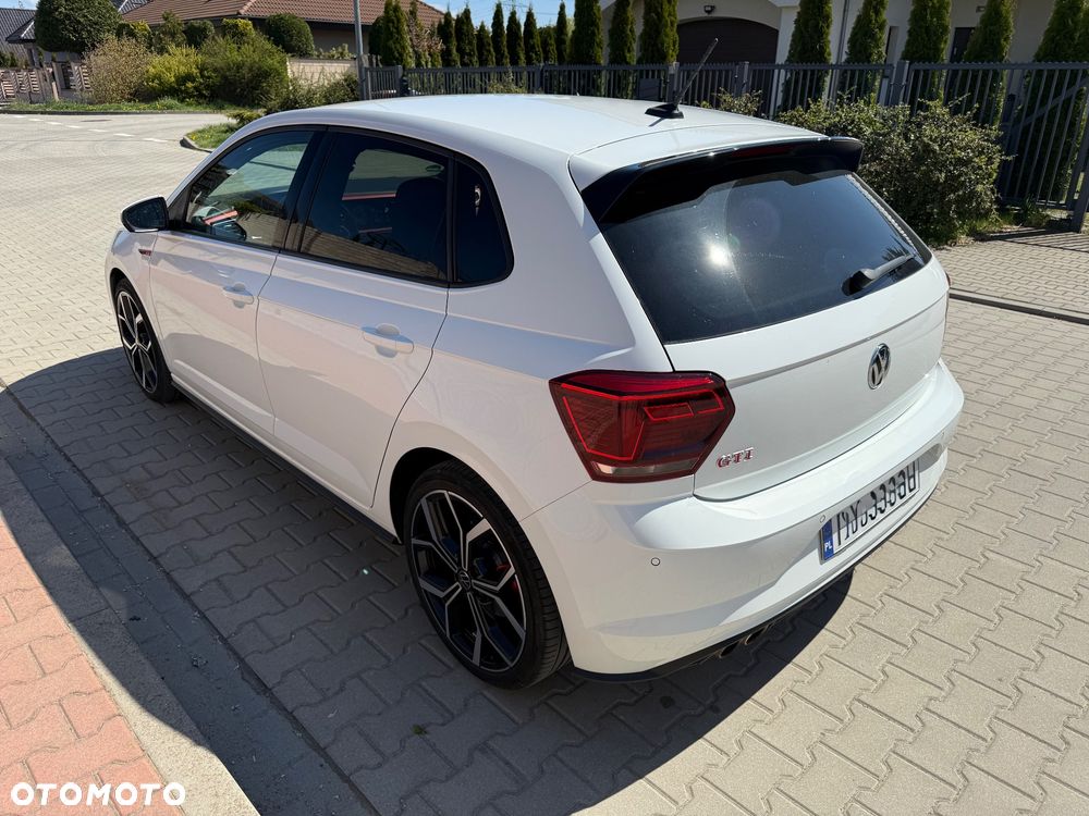 Volkswagen Polo 2.0 TSI DSG GTI - 5
