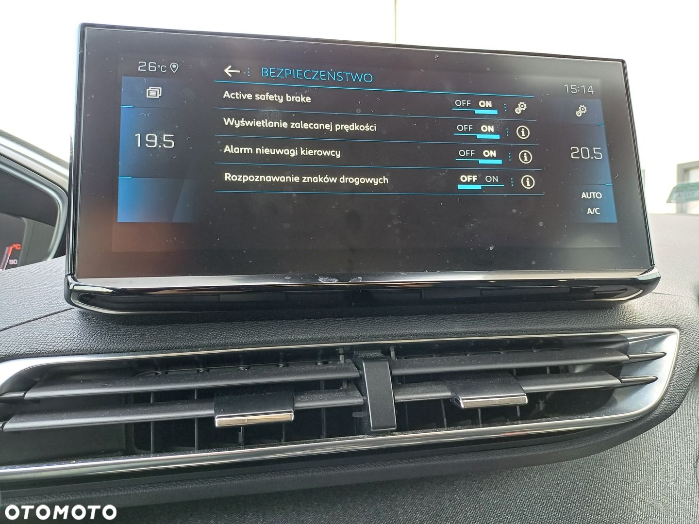 Peugeot 3008 1.2 PureTech Allure Pack S&S EAT8 - 21