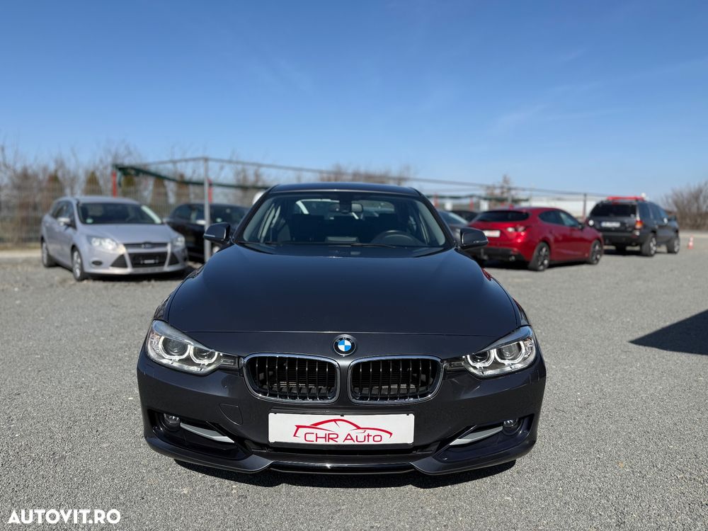 BMW Seria 3 320d xDrive - 2