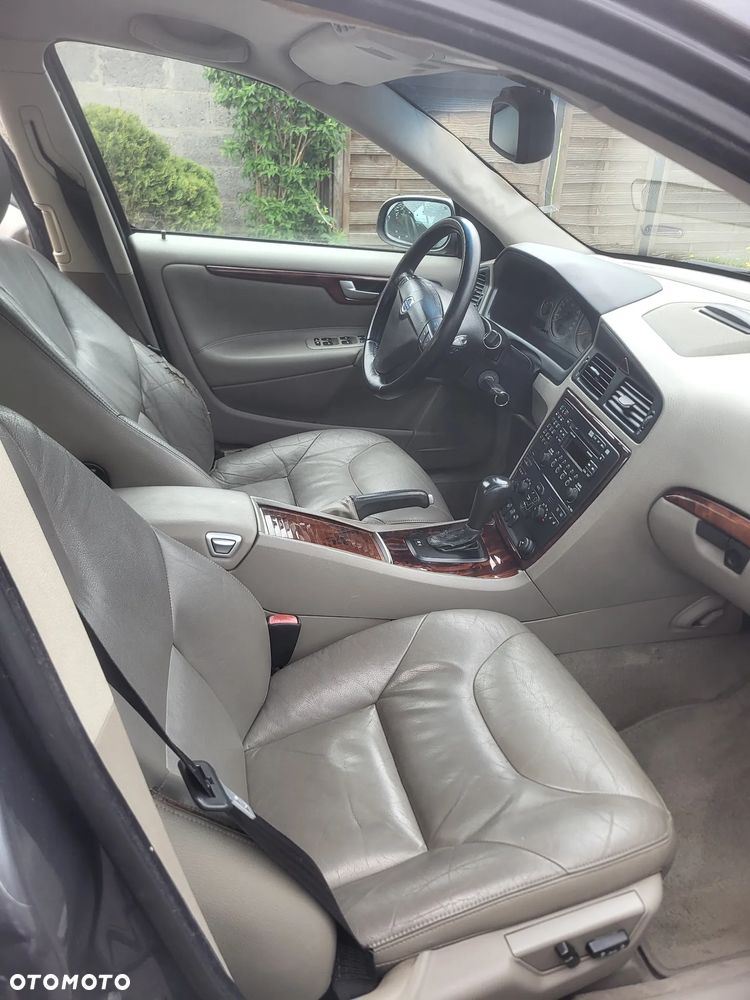 Volvo S60 D5 Summum - 16