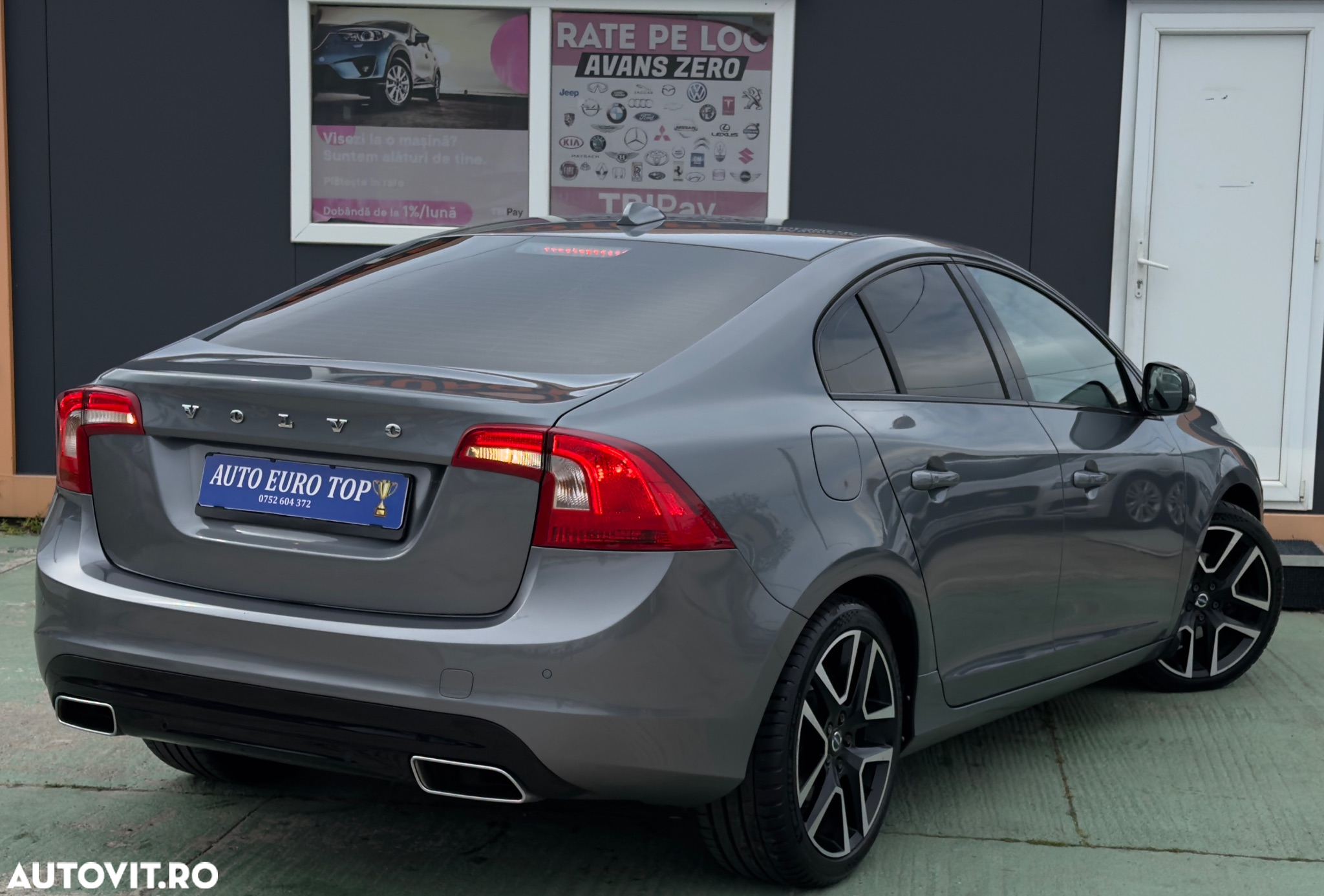 Volvo S60 D4 Geartronic Summum - 19