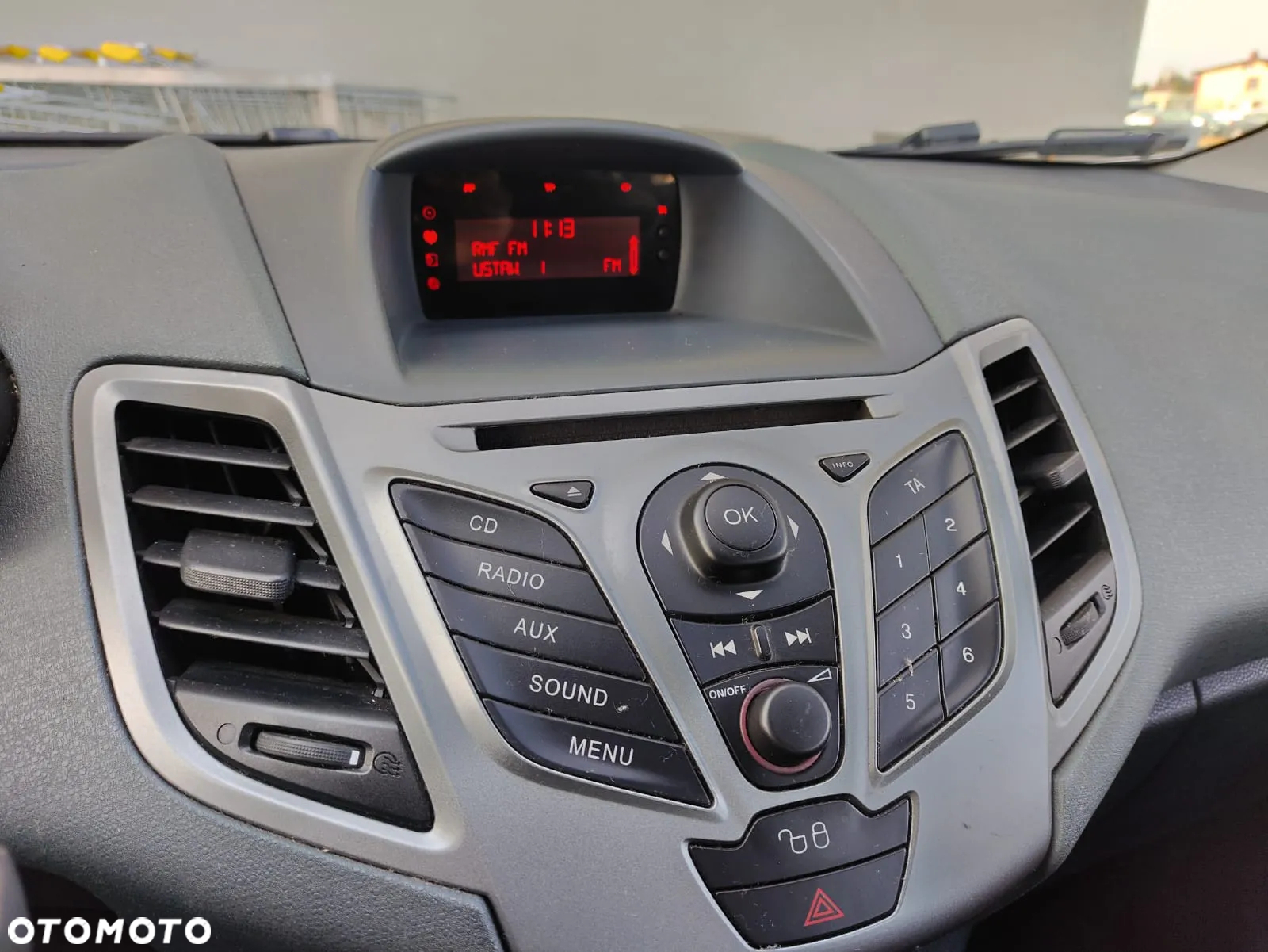 Ford Fiesta - 15