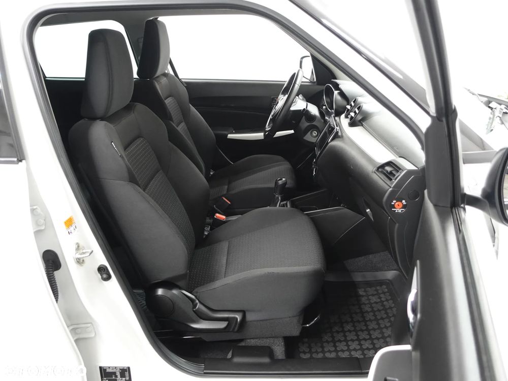 Suzuki Swift 1.2 Dualjet Allgrip Comfort - 26
