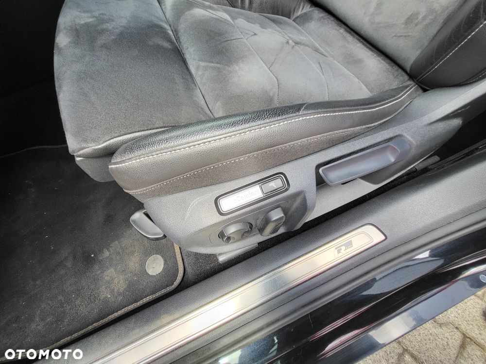 Volkswagen Arteon 2.0 TDI SCR R-Line DSG - 11