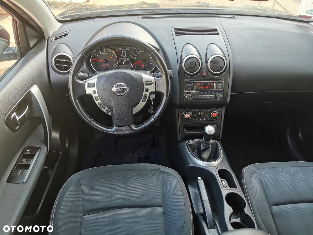 Nissan Qashqai 2.0 Acenta - 21