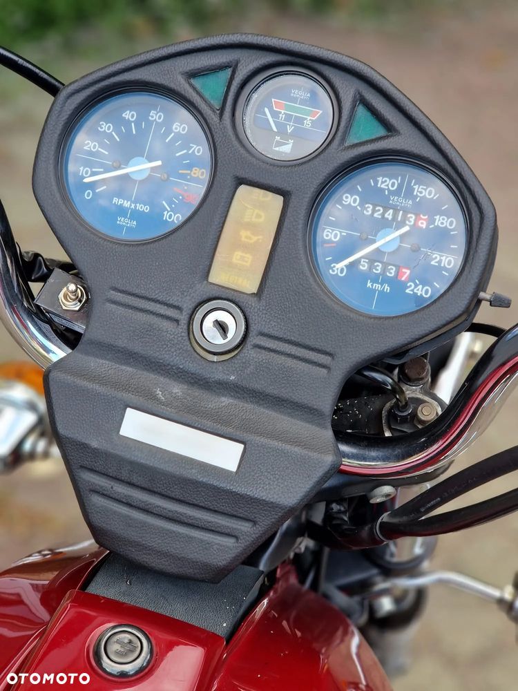 Moto Guzzi California - 19