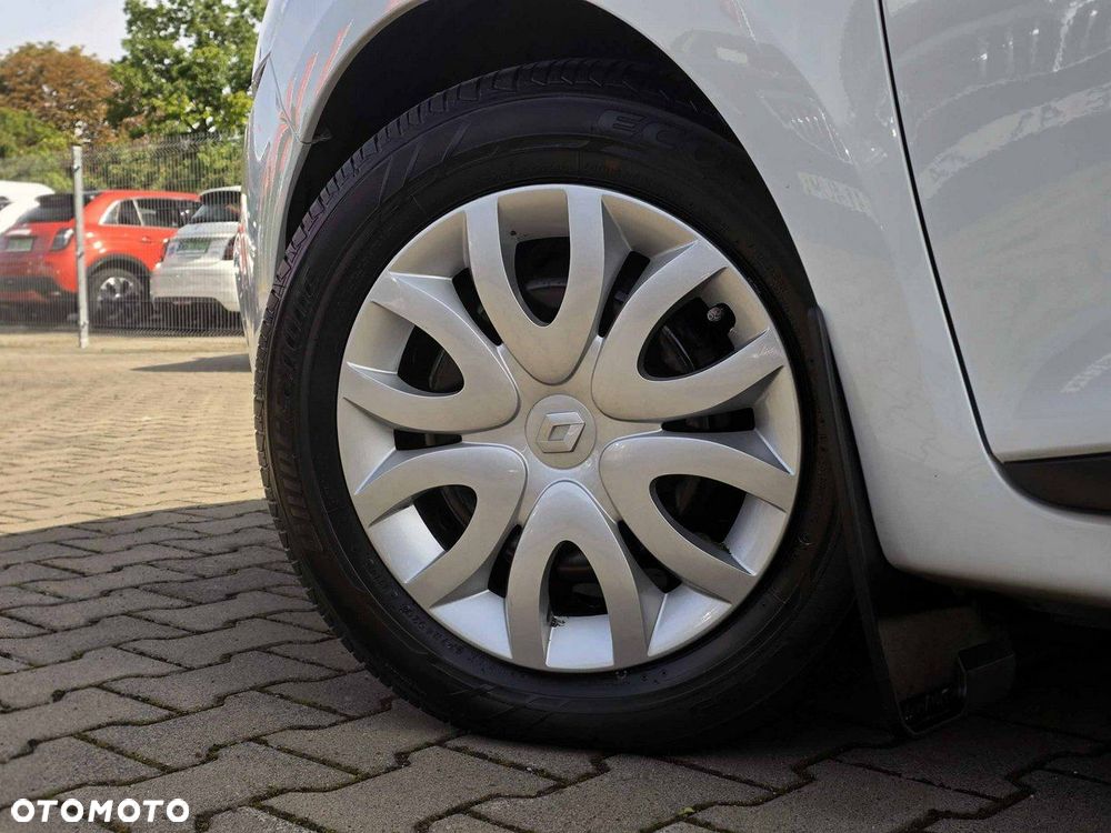 Renault Clio - 16