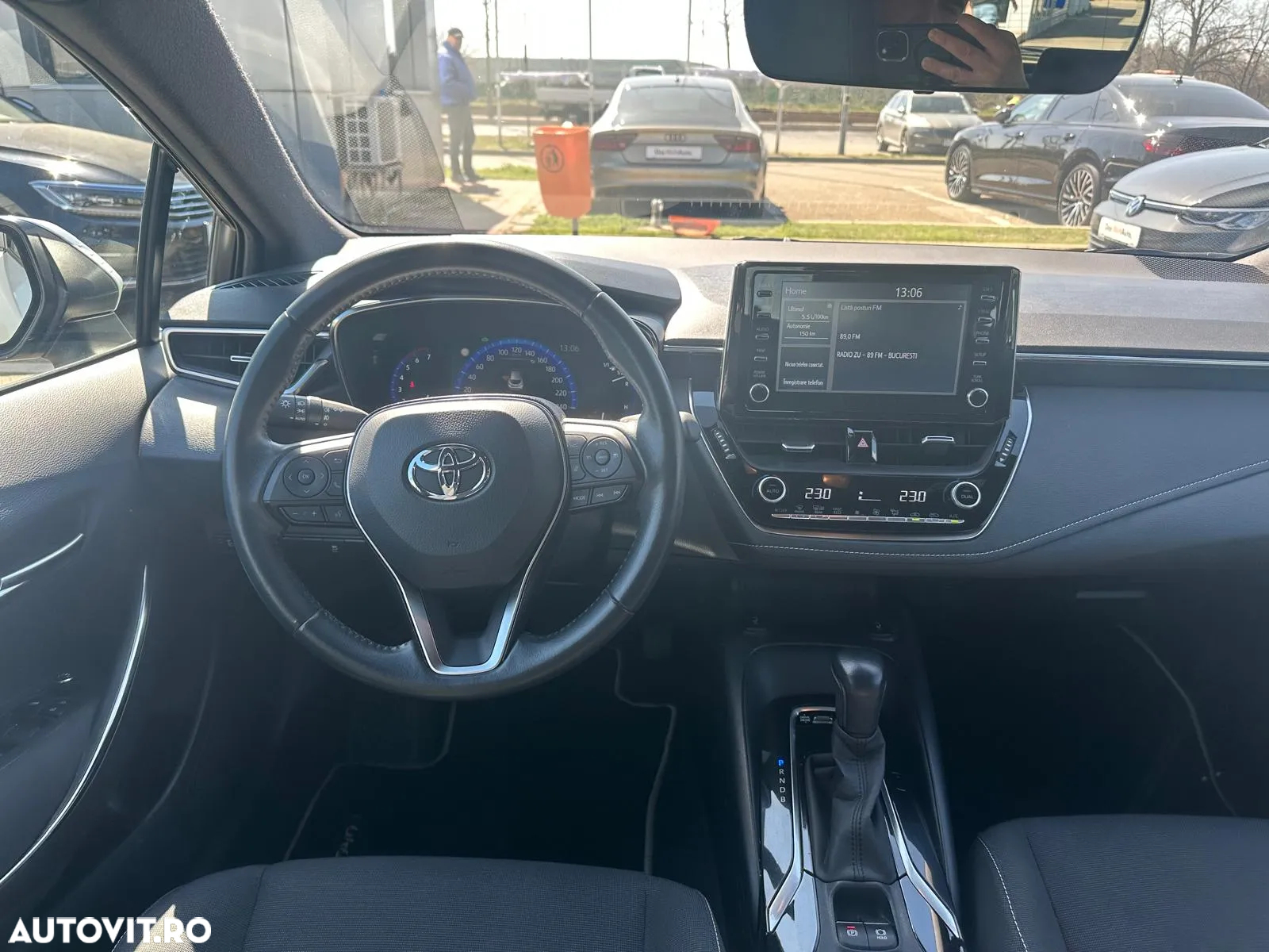 Toyota Corolla 1.8 HSD Dynamic - 11