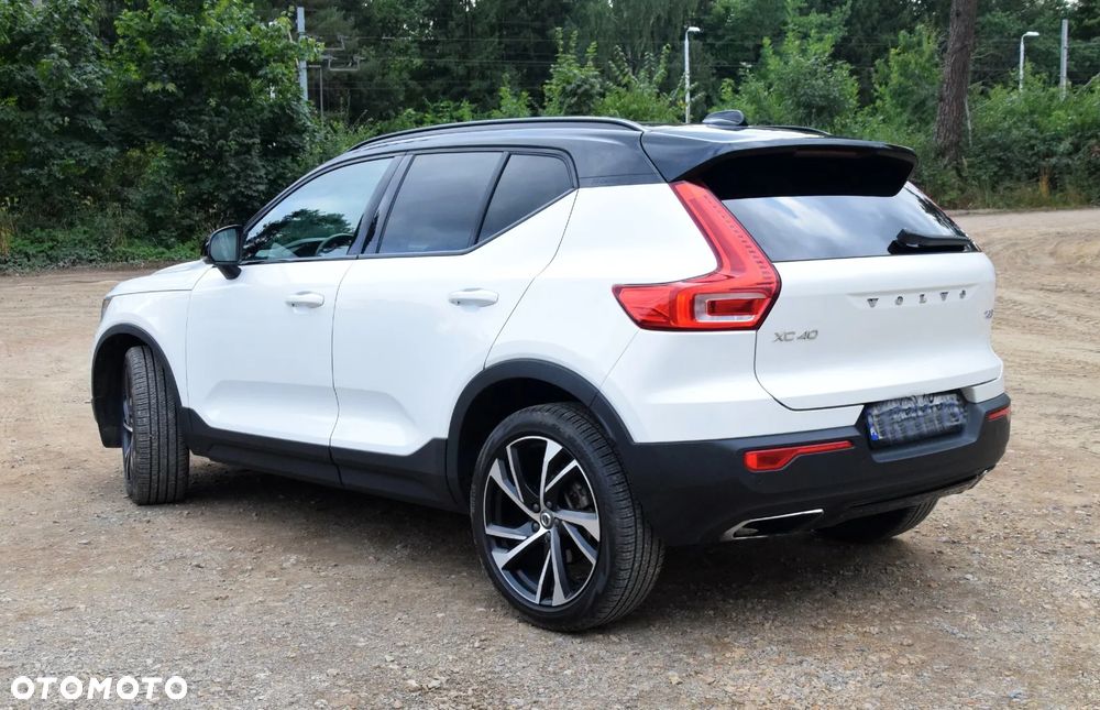 Volvo XC 40 T5 AWD R-Design - 7