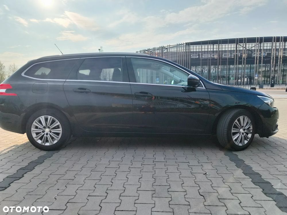 Peugeot 308 BlueHDi FAP 130 EAT8 Stop & Start Allure - 8