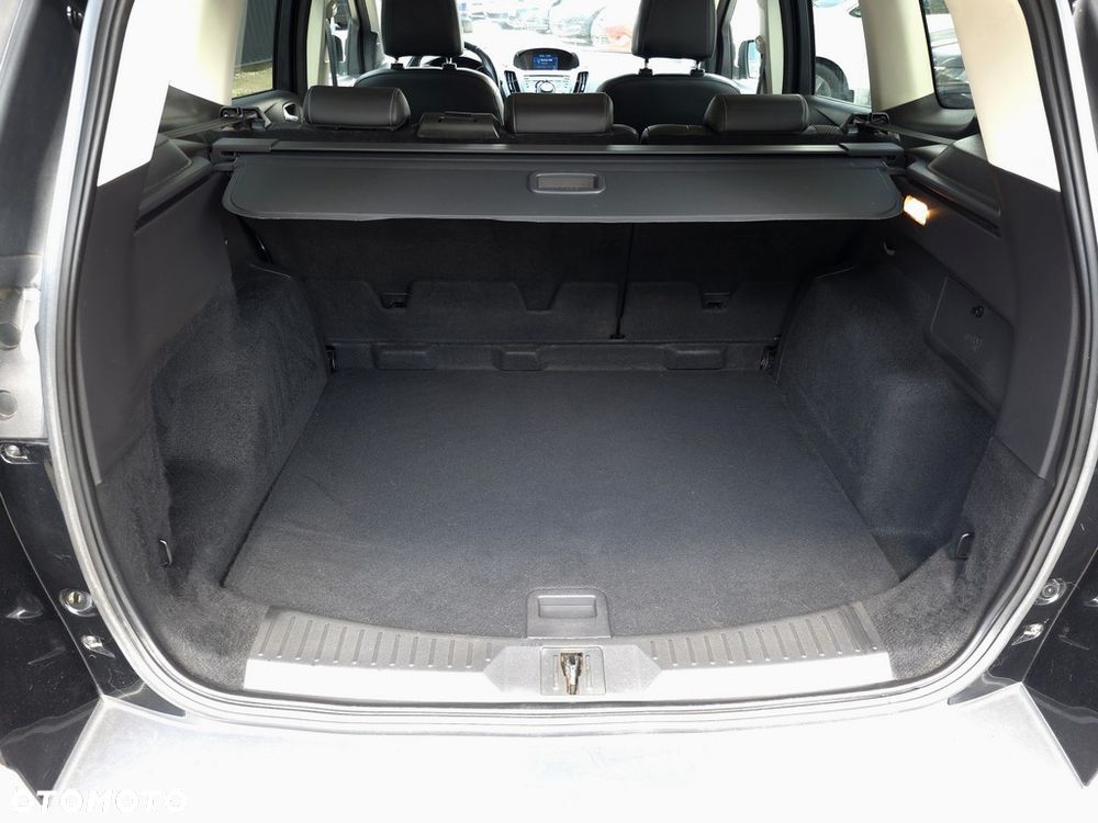 Ford Kuga 2.0 TDCi 4WD Titanium - 37