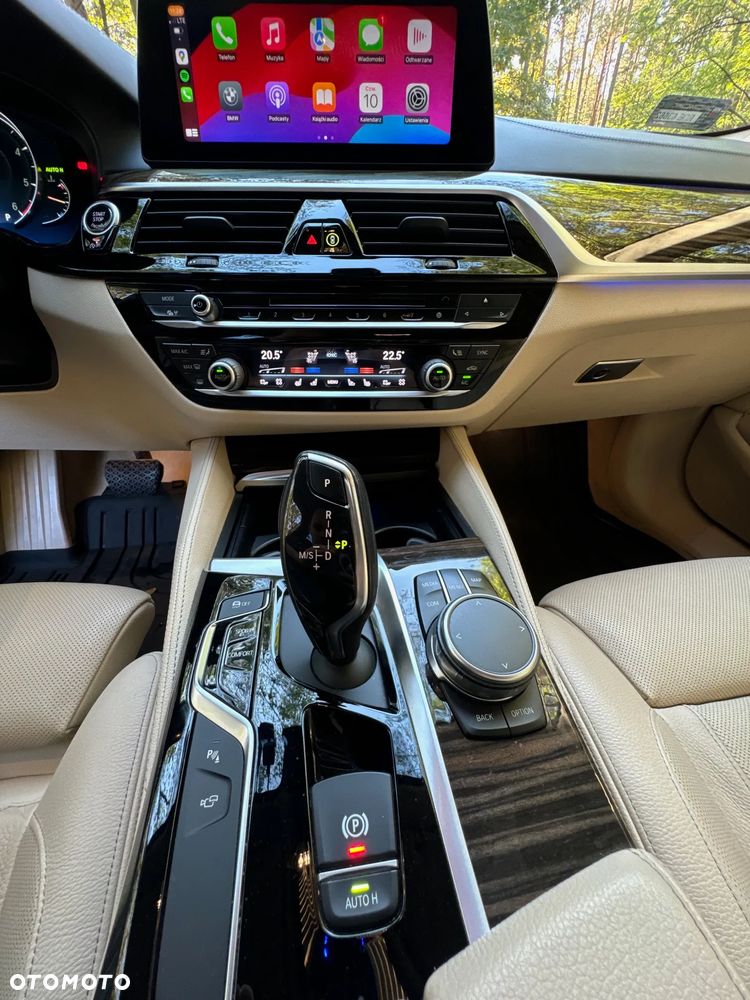 BMW Seria 5 520d xDrive Luxury Line sport - 15