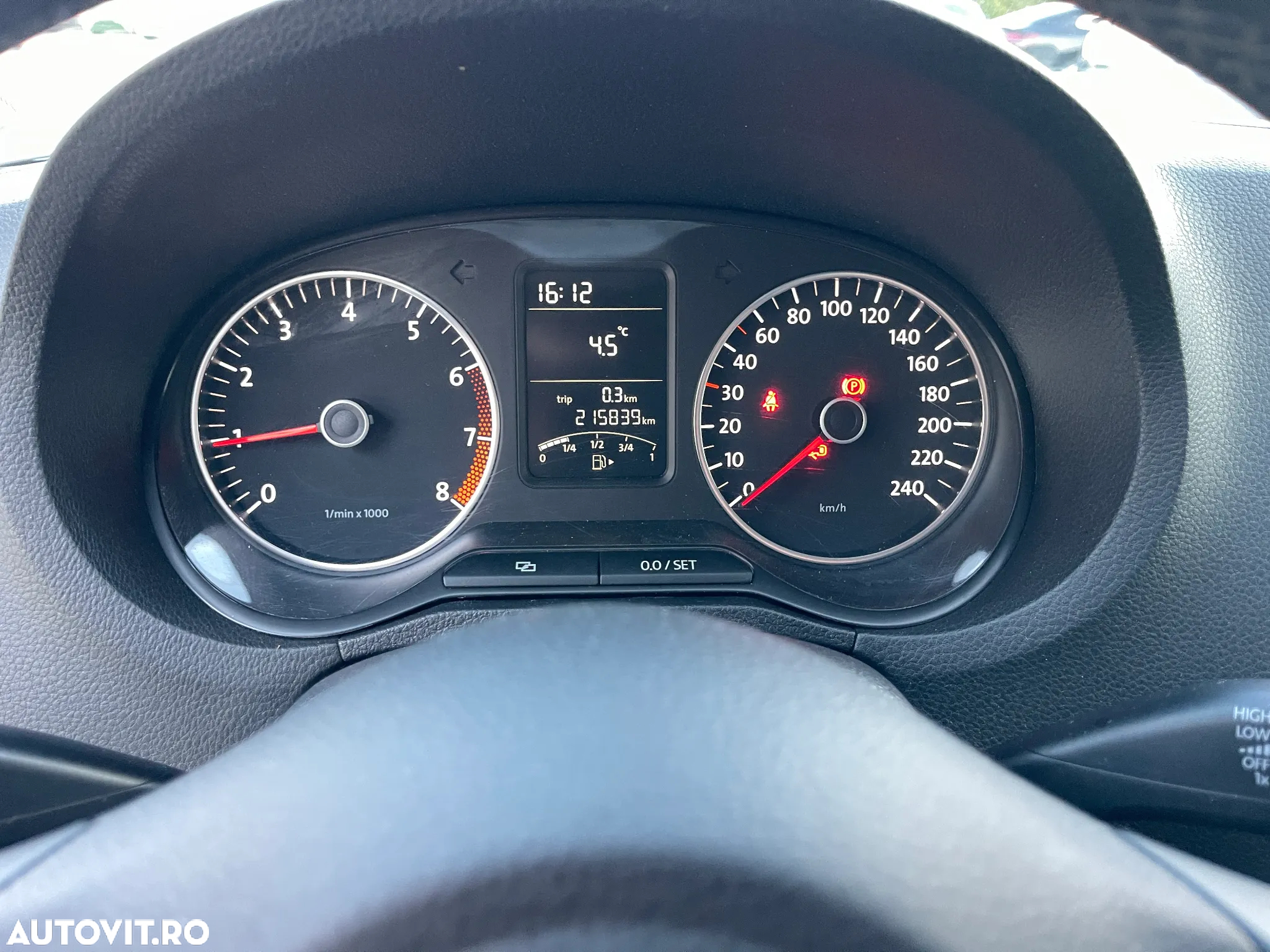 Volkswagen Polo 1.2 Blue Motion Technology Team - 38