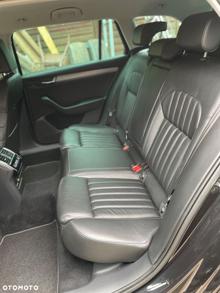 Skoda Superb 2.0 TDI DSG Style - 20