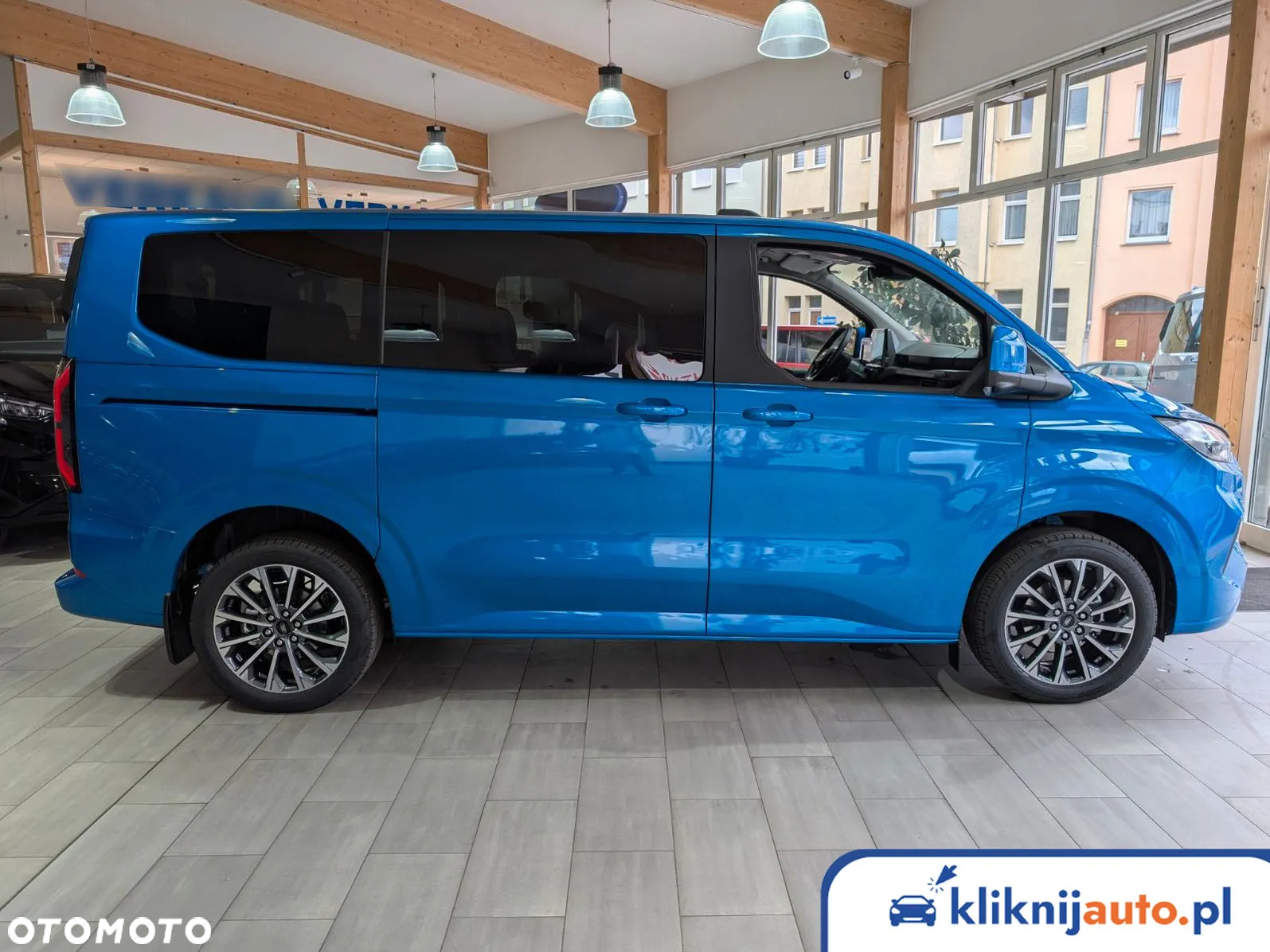 Ford Tourneo Custom 2.0 EcoBlue 320 AWD L2 Titanium - 3