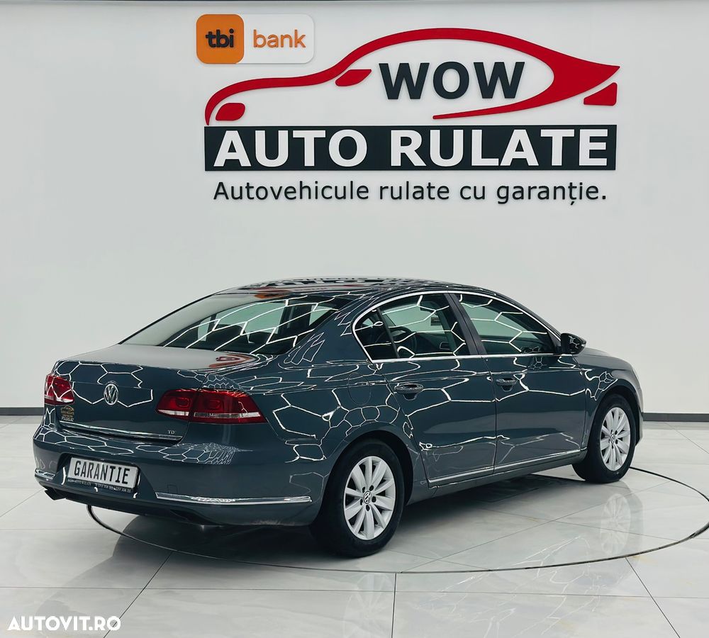 Volkswagen Passat - 4