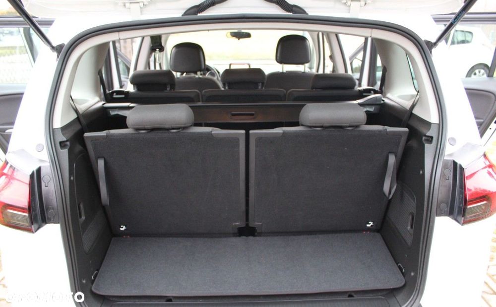 Opel Zafira - 13
