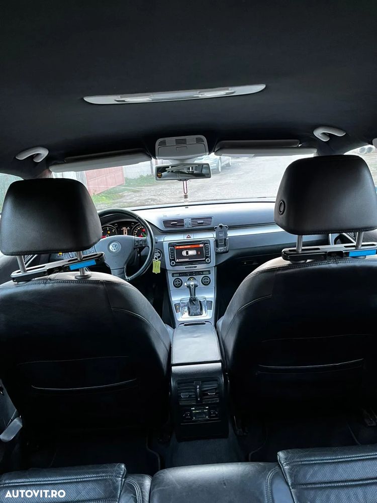 Volkswagen Passat Variant 2.0 TDI DPF DSG Individual - 13