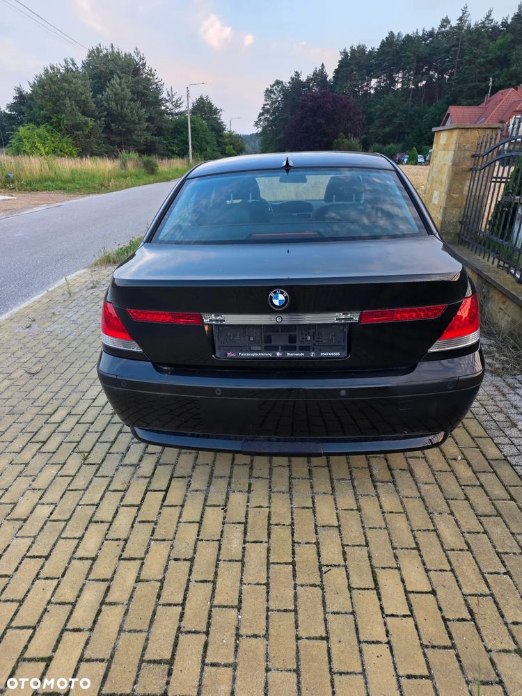 BMW Seria 7 735Li - 5