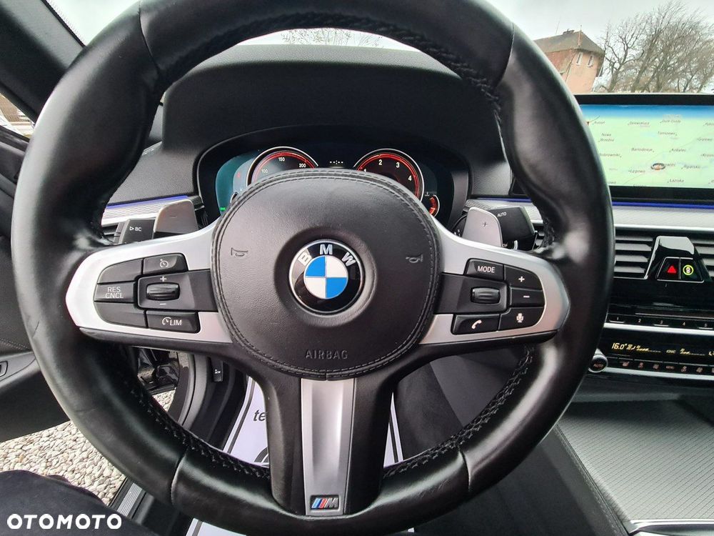 BMW Seria 5 530d xDrive M Sport sport - 33