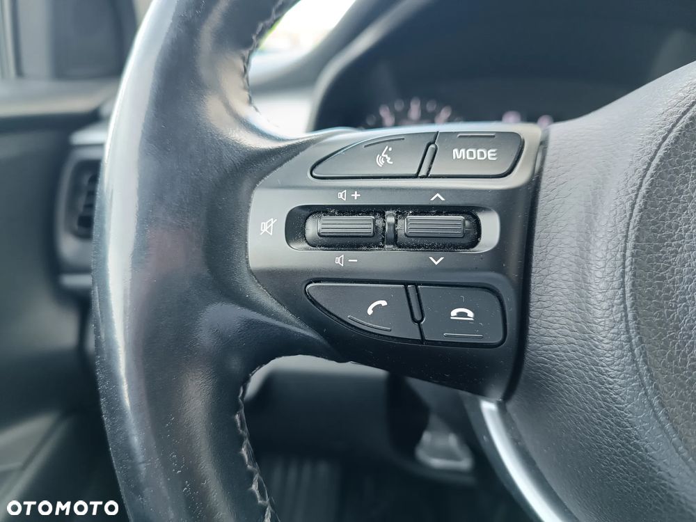 Kia Stonic - 16
