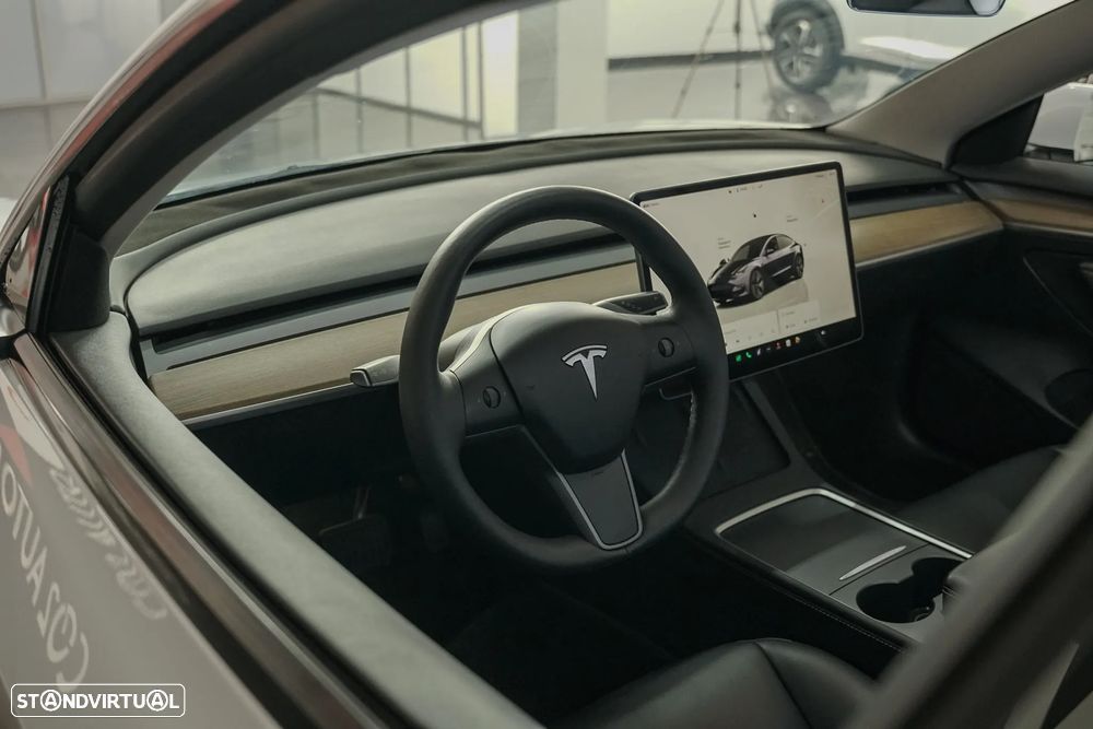 Tesla Model 3 Long Range Tração Traseira - 12