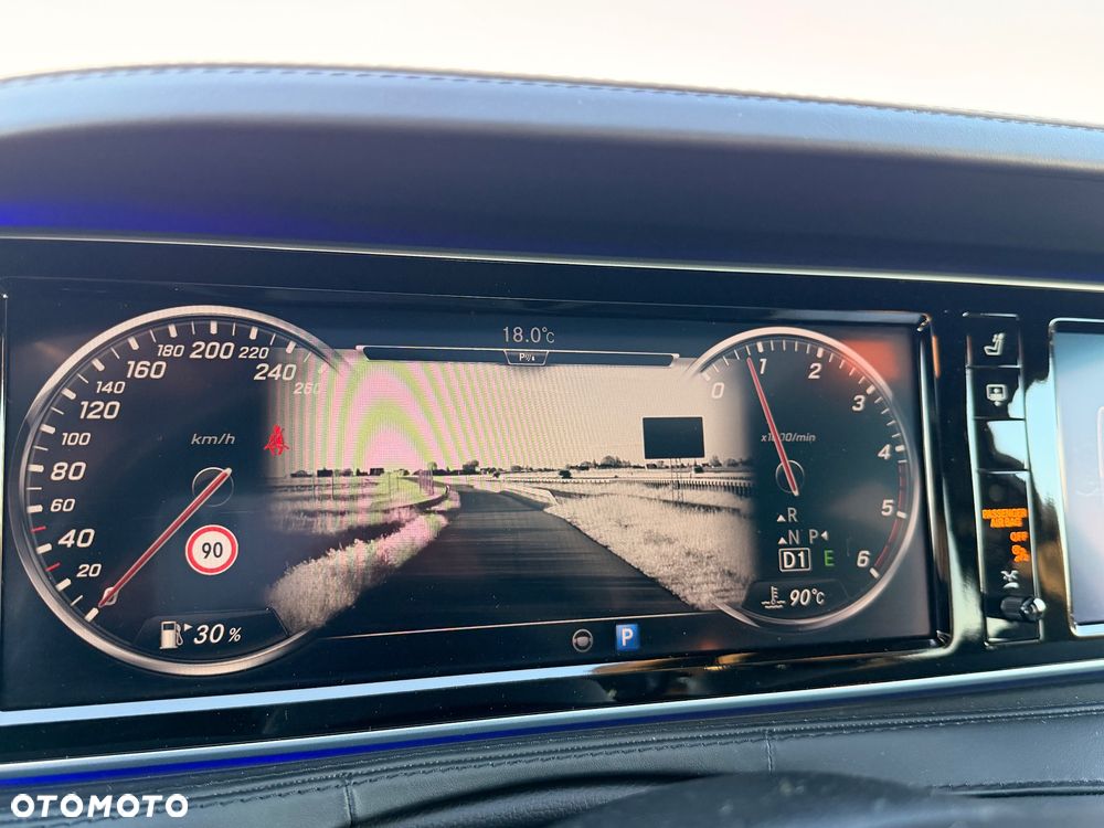 Mercedes-Benz Klasa S 350 (BlueTEC) d 4-Matic L 7G-TRONIC - 22