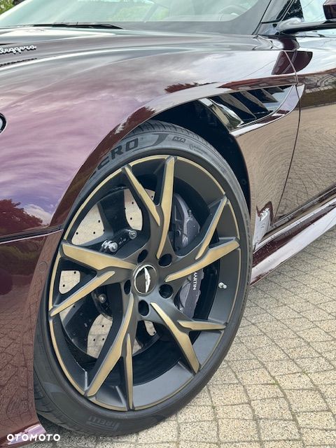Aston Martin DBS - 10