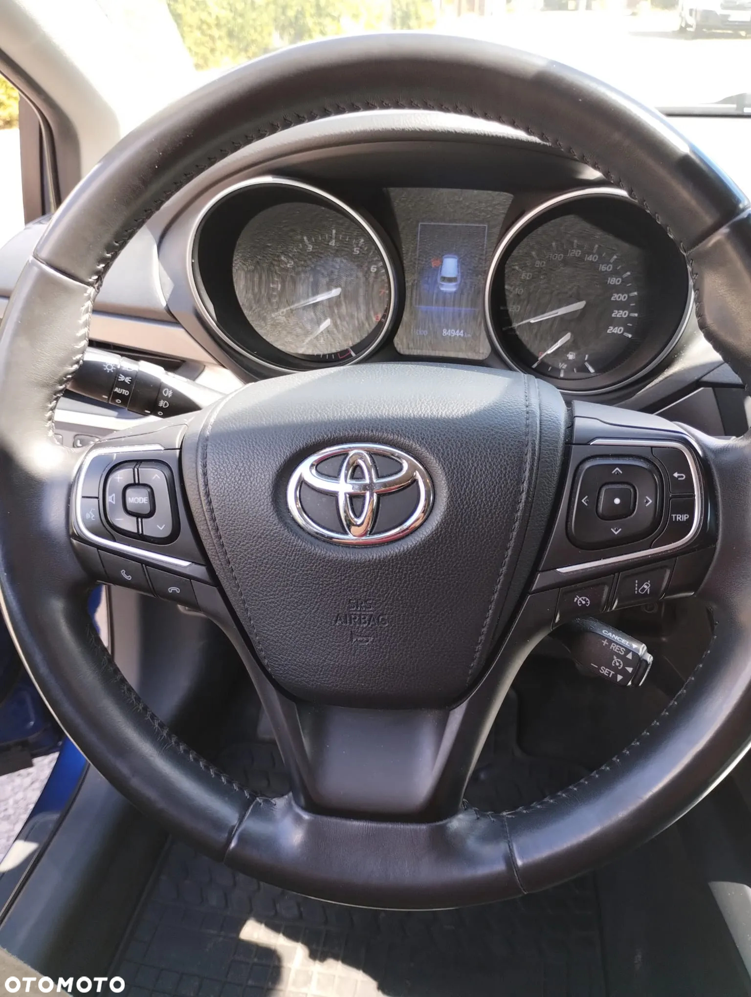 Toyota Avensis 2.0 Premium MS - 11