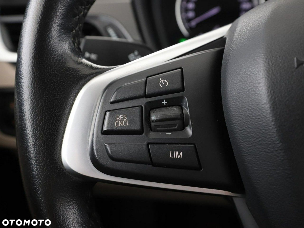 BMW X1 sDrive18d xLine - 31
