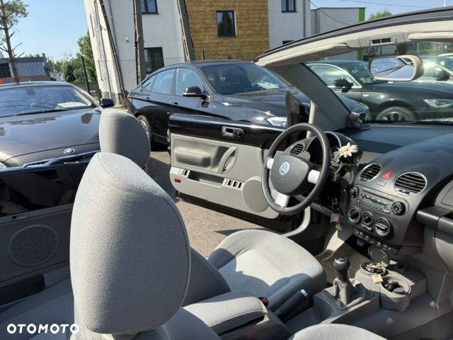 Volkswagen New Beetle 1.6 United - 11