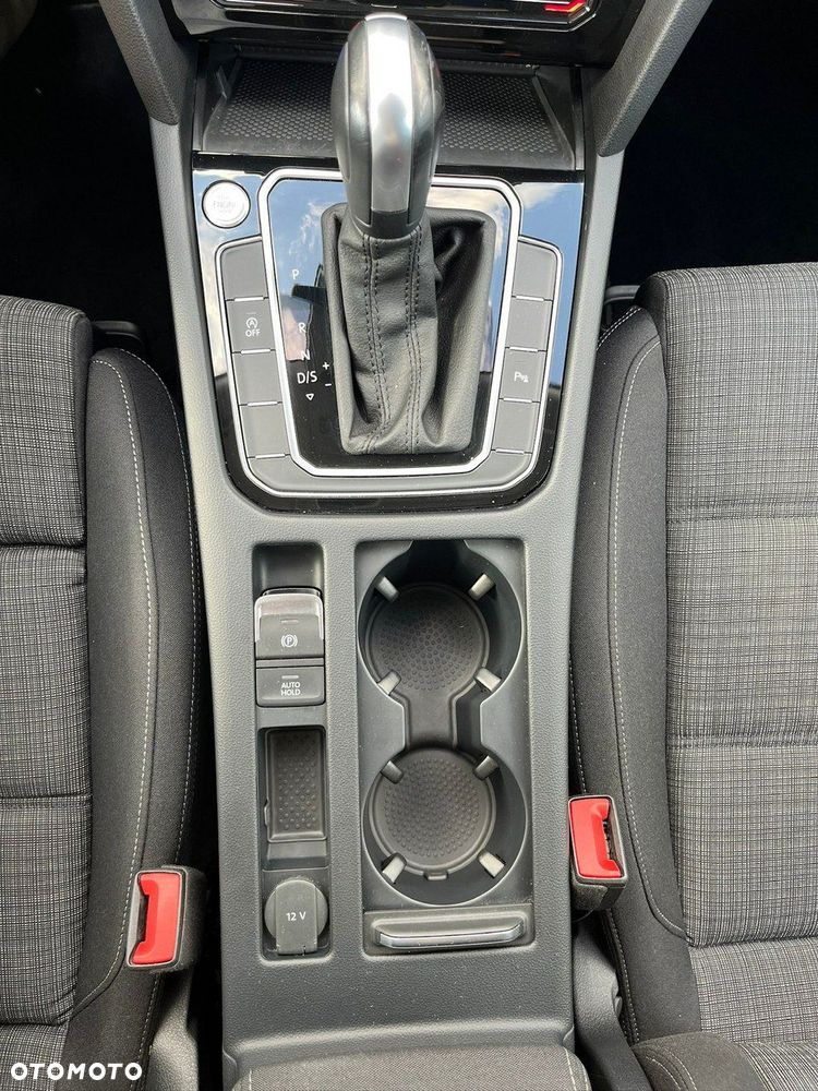 Volkswagen Passat 1.5 TSI EVO Business DSG - 35