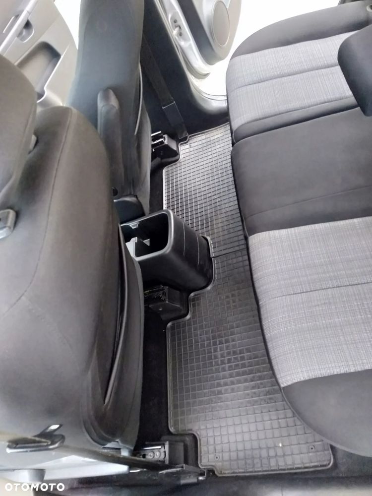 Kia Venga 1.4 L - 22