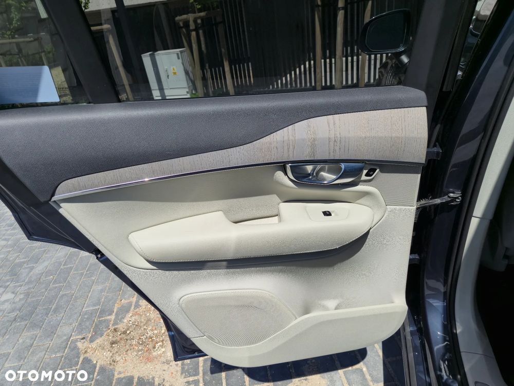 Volvo XC 90 T8 AWD Ultra Bright - 26