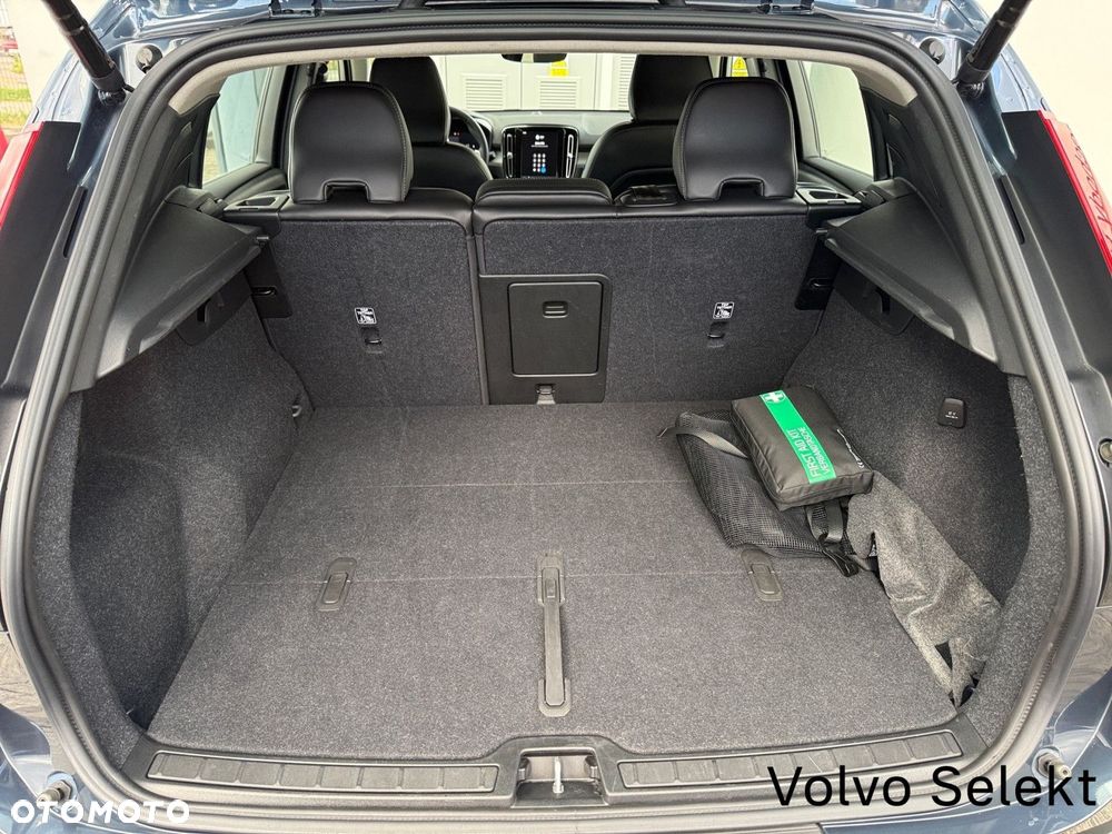 Volvo XC 40 - 25
