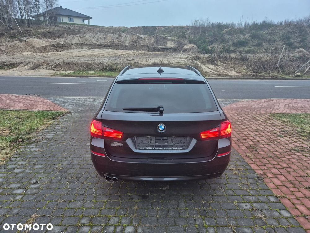 BMW Seria 5 525d xDrive Sport-Aut - 6