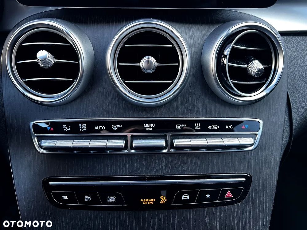 Mercedes-Benz GLC 300 de 4-Matic Business Edition - 15