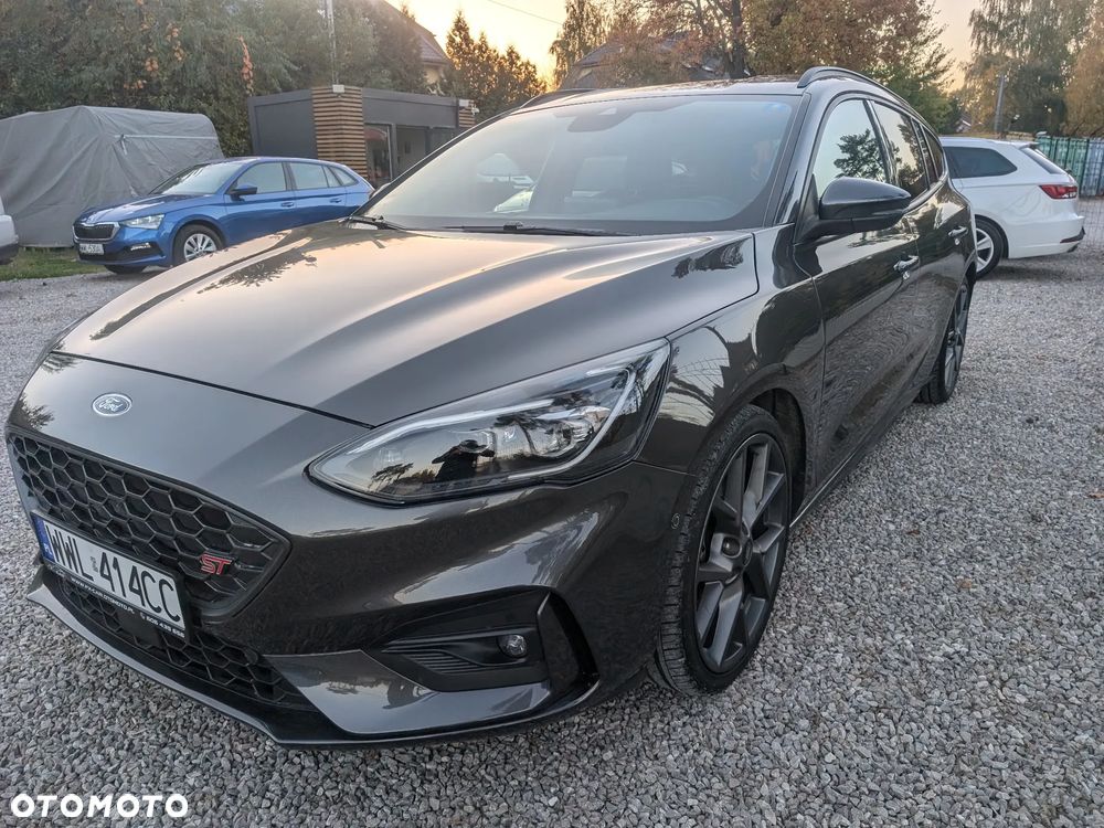 Ford Focus 2.3 EcoBoost S&S ST Edition - 11