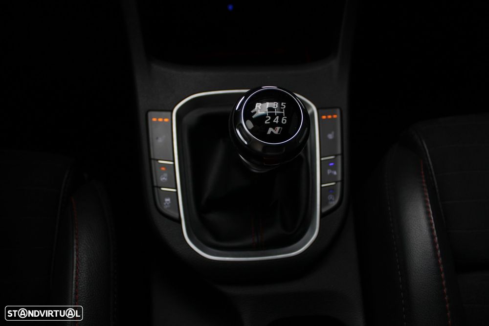 Hyundai i30 N 2.0 T-GDi Performance Pack - 40