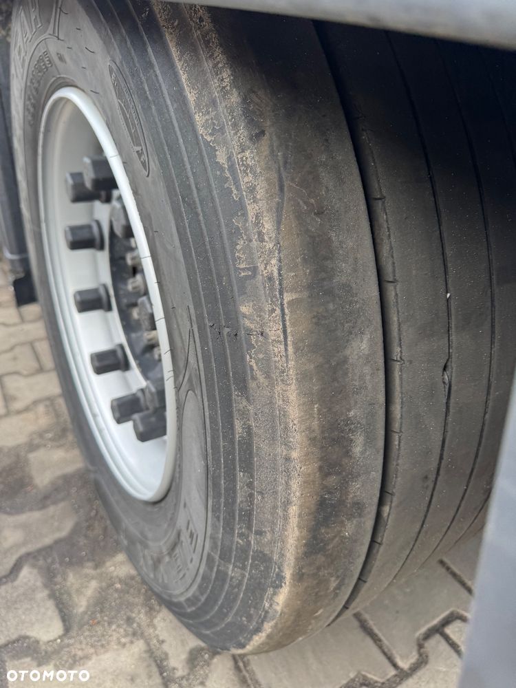 Schmitz Cargobull Mega 2021 opony 80% - 9