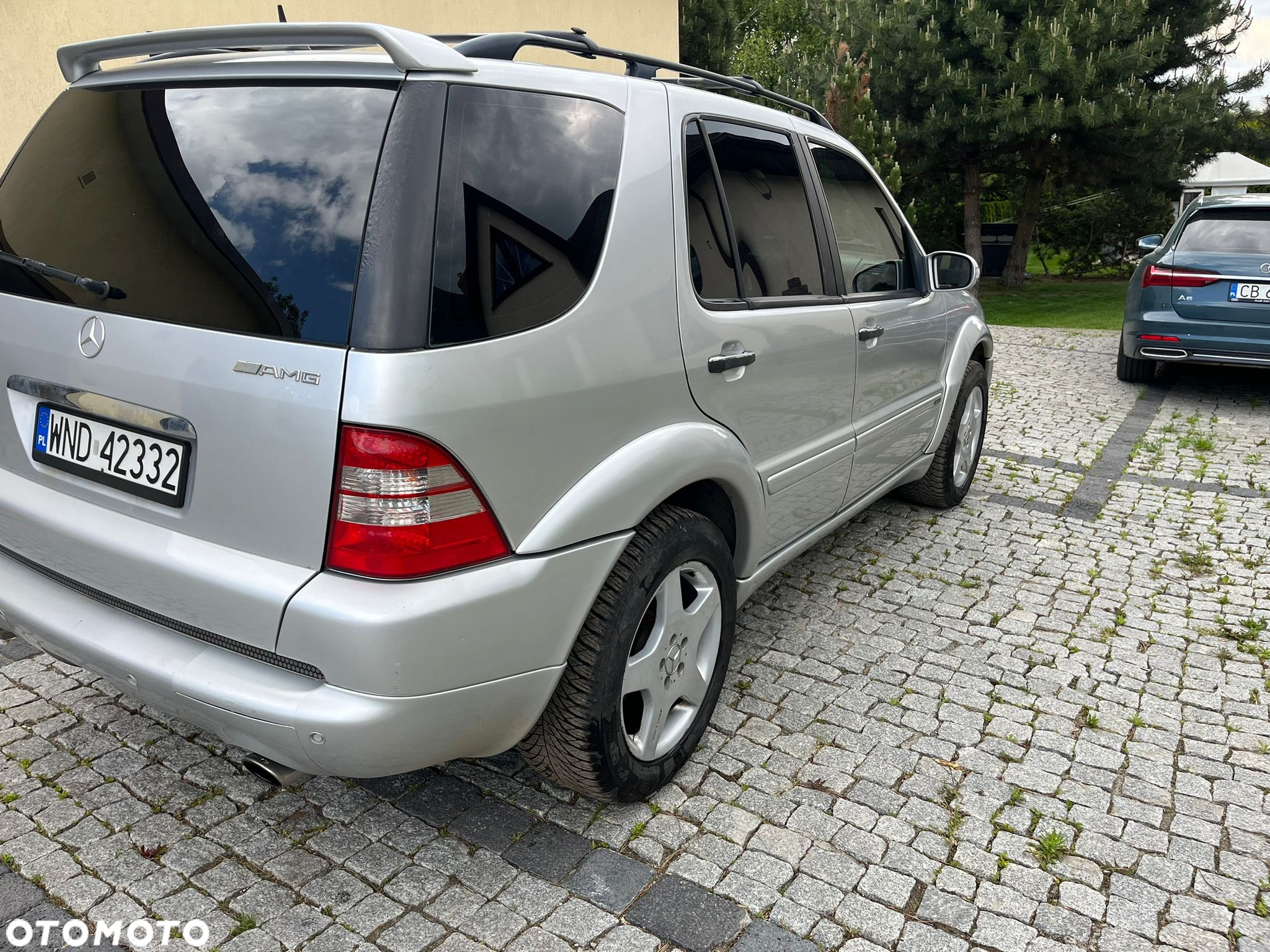 Mercedes-Benz ML 500 - 4